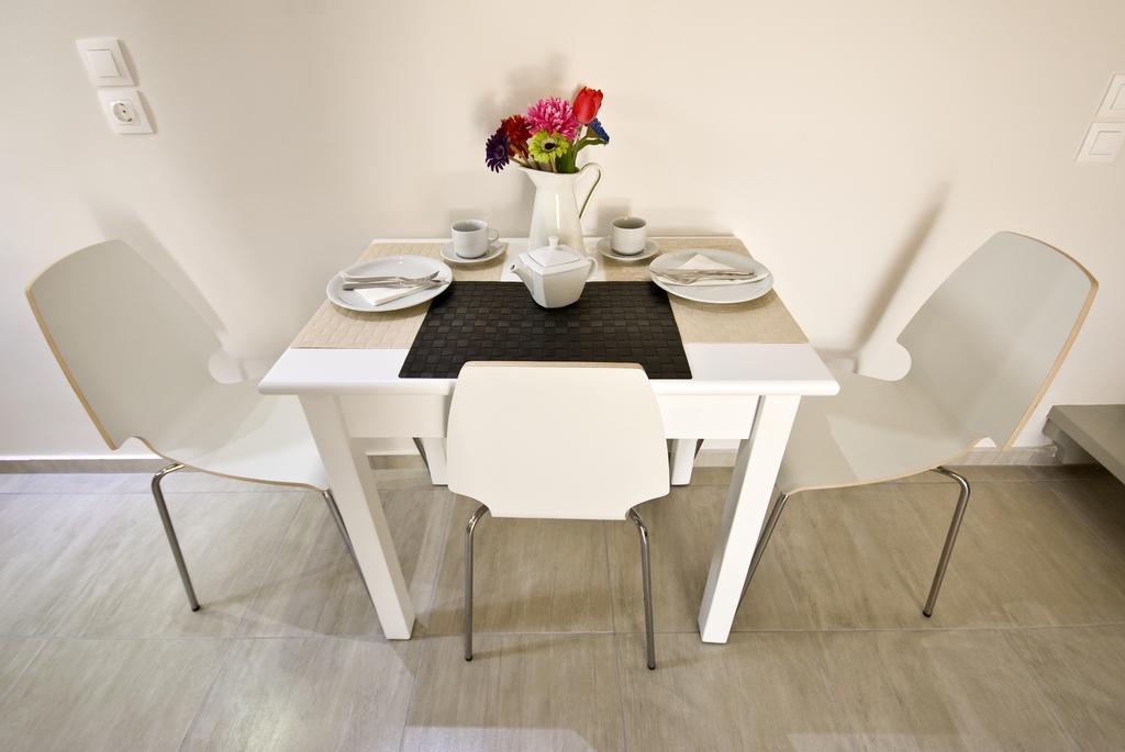 Alafouzos Studios&Apartments Kamári Habitación foto